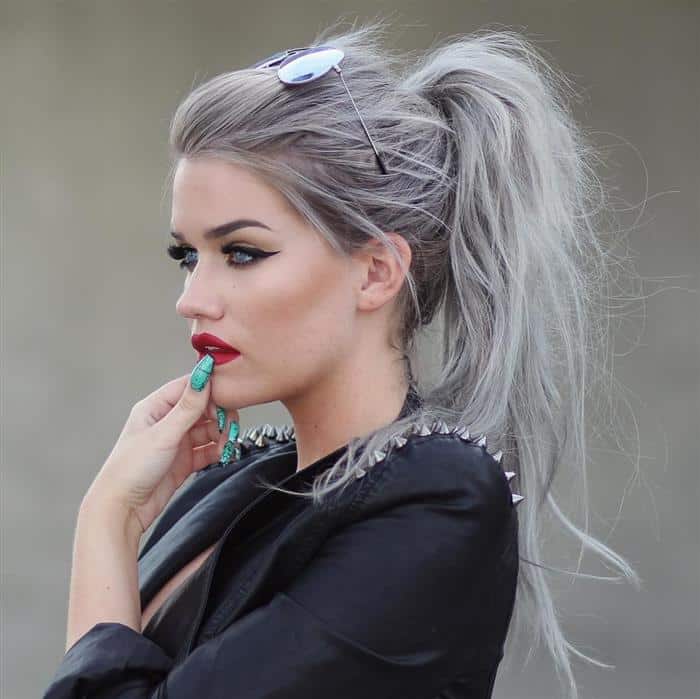 cabelo platinado curto