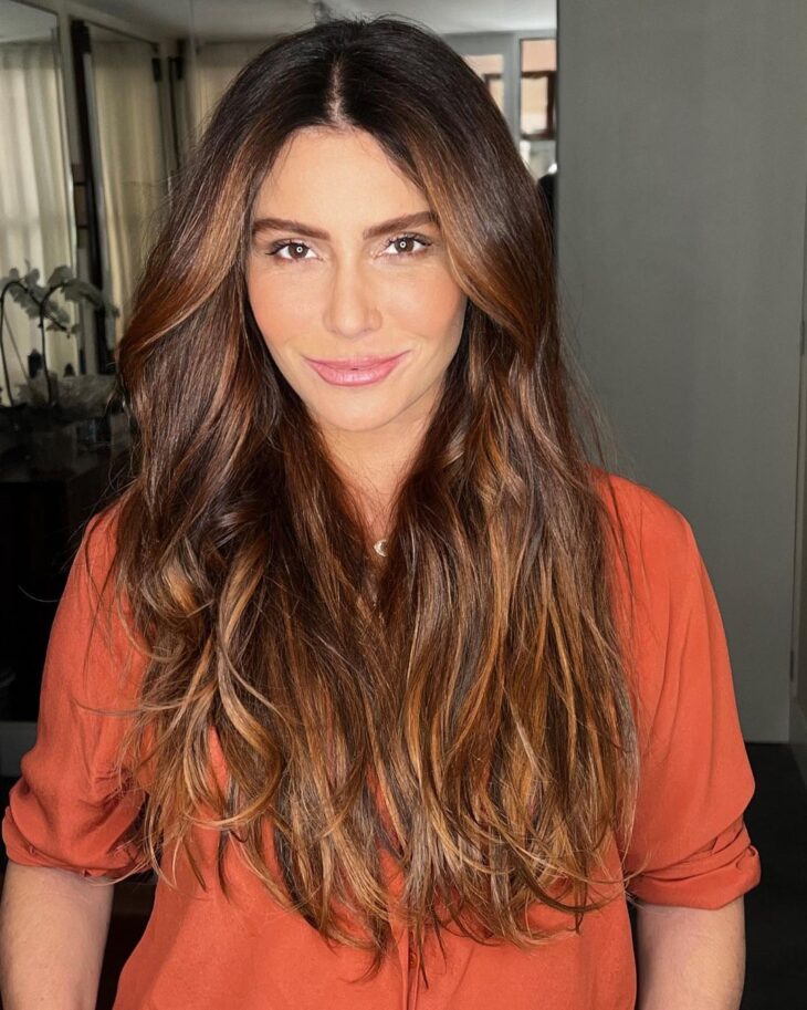 mechas em cabelo comprido