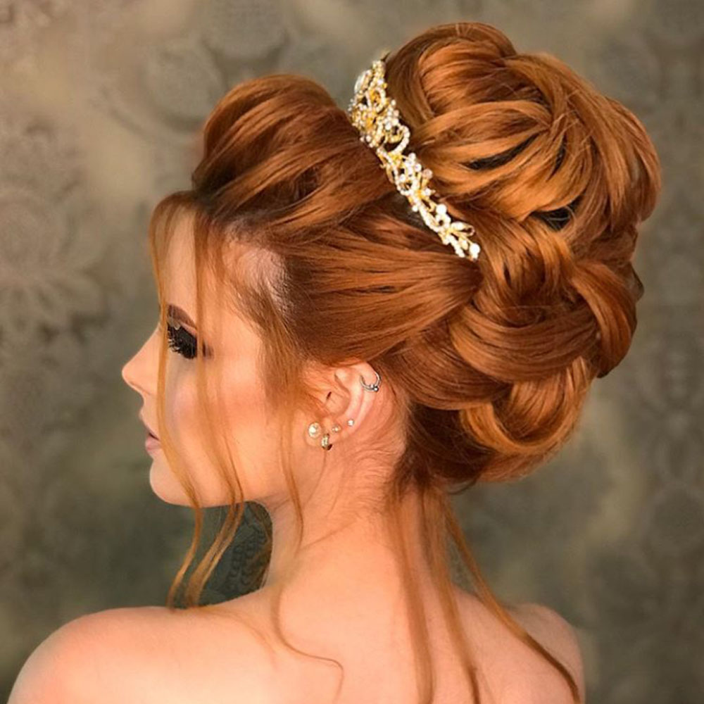 penteado de noiva cabelo cacheado preso