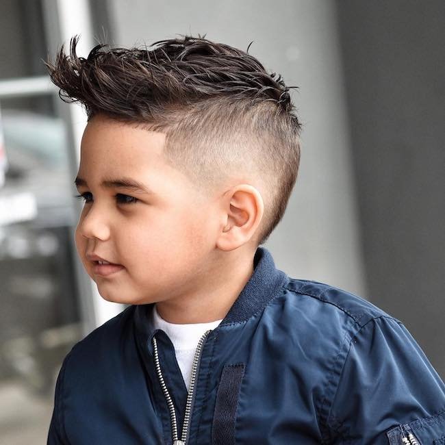 corte de cabelo infantil moderno