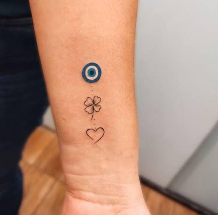 tatuagem de olho realista
