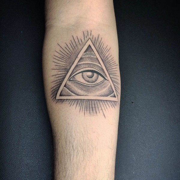 tatuagem de olho fine line